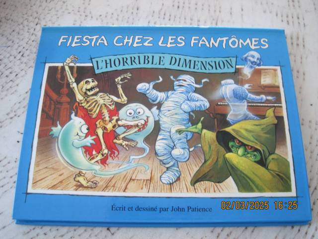 Livre Pop Up Fiesta chez Les Fantomes